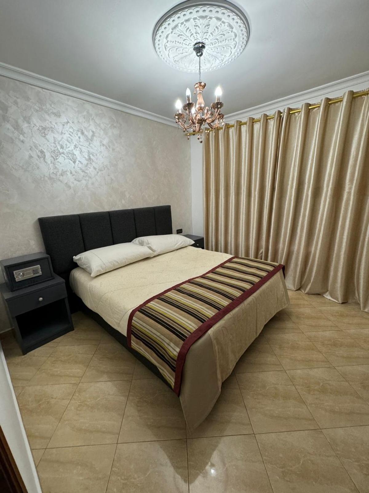 Appart Hotel Excellent นาดอร์ ภายนอก รูปภาพ
